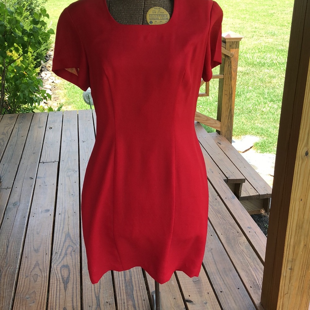 CHAUS Beautiful Red Classic Sheath Dress-12
